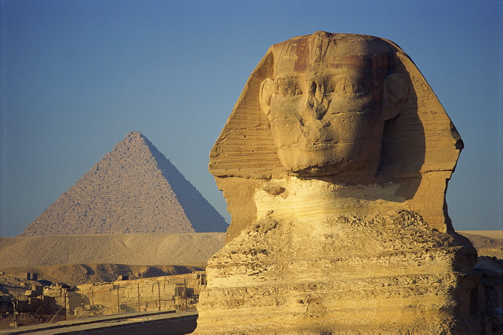 Visita a las pirámides . memphes y sakara